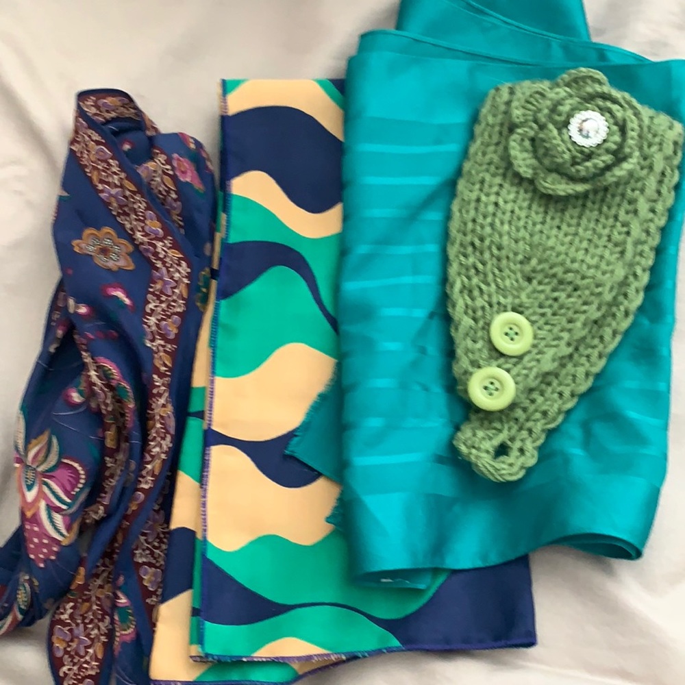 Bundled set of 3 scarves/1 headband